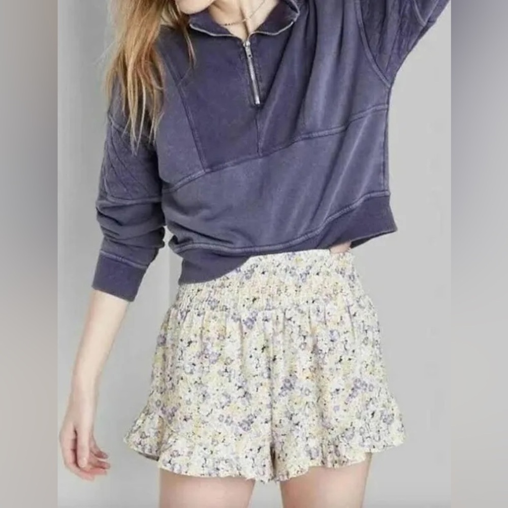 Wild Fable ruffle shorts